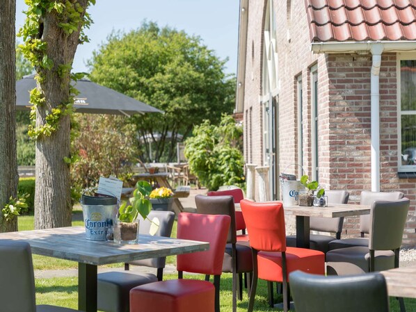 Buiten dineren