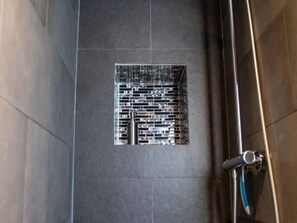 Shower - Tranquil Holiday Home in Alphen-Chaam with Stables (Alphen)