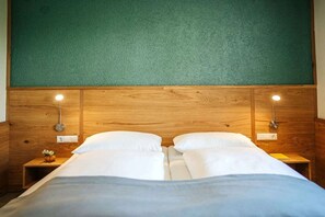 2 makuuhuonetta, silitysrauta/-lauta, internet, vuodevaatteet