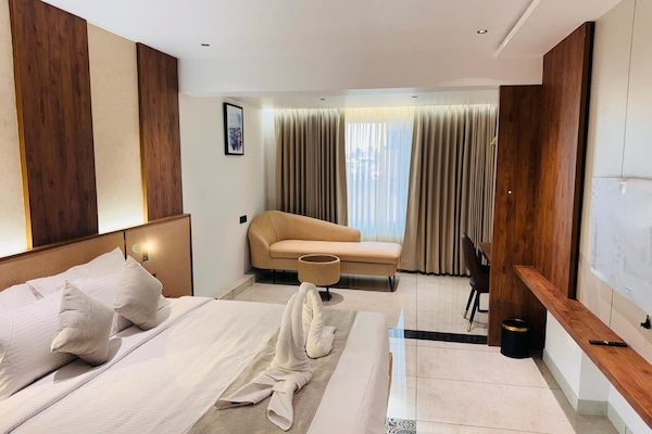 Kahden hengen deluxe-huone | Egyptinpuuvillaiset lakanat, ylelliset vuodevaatteet