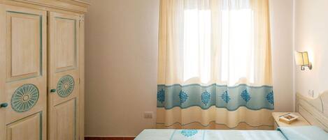 1 Schlafzimmer, Reisekinderbett, Internetzugang, Bettwäsche