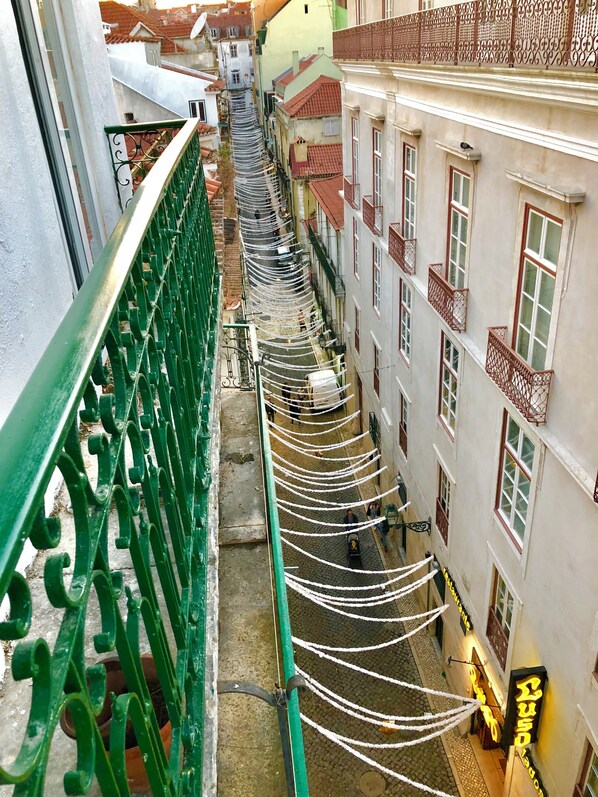 Shared Dormitory, 1 Bedroom, Smoking, Balcony | Property grounds