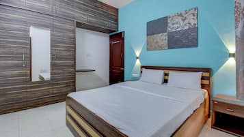 2 bedrooms, desk, iron/ironing board, free WiFi