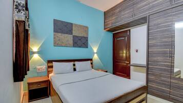 2 bedrooms, iron/ironing board, free WiFi