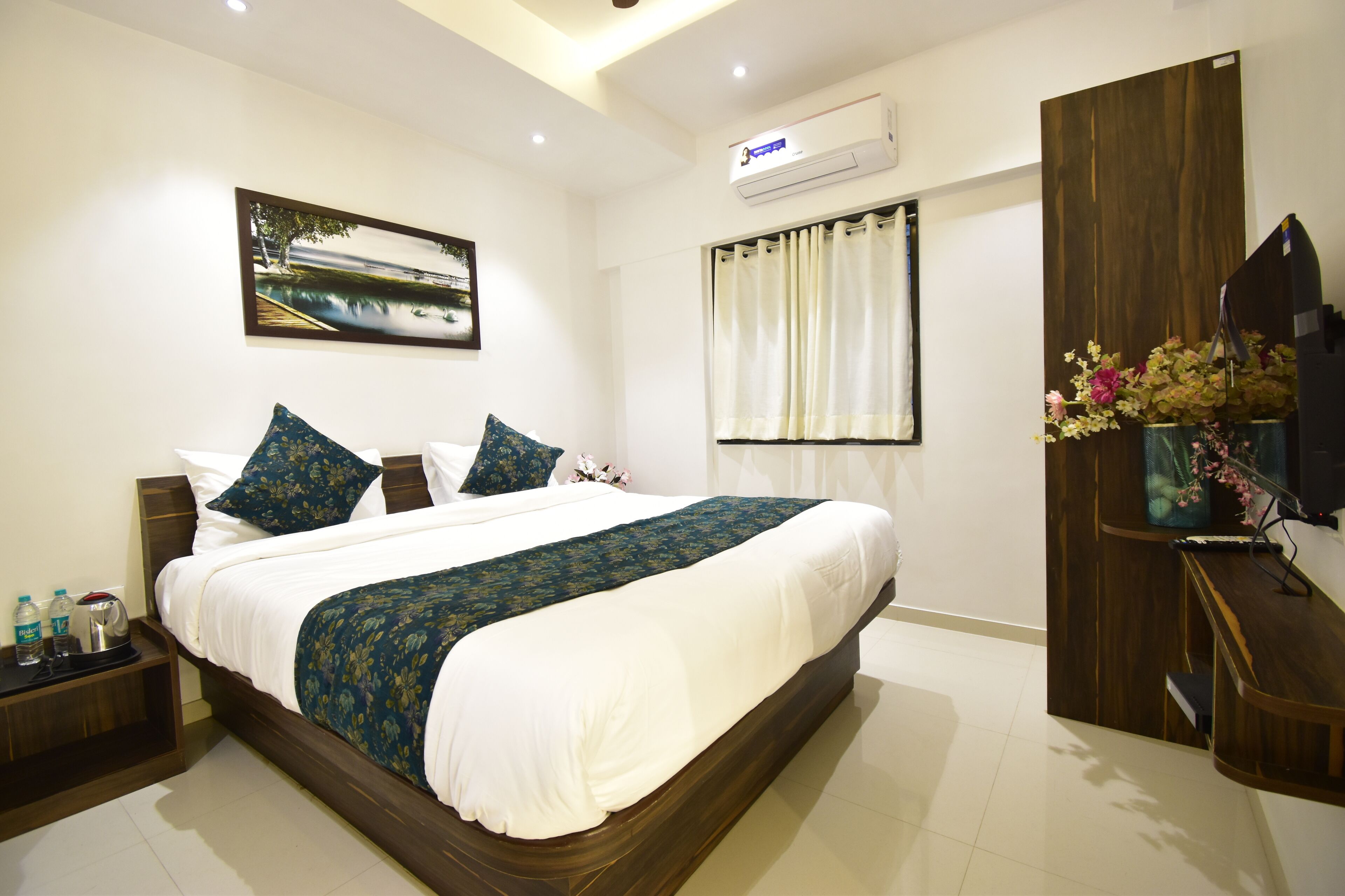 Executive Room, City View | Free WiFi