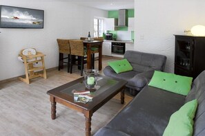 Smart-TV, DVD-spiller og stereoanlegg