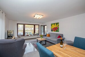 Smart TV, DVD player