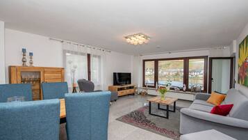 Smart TV, DVD player