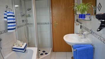 Dusche, Haartrockner