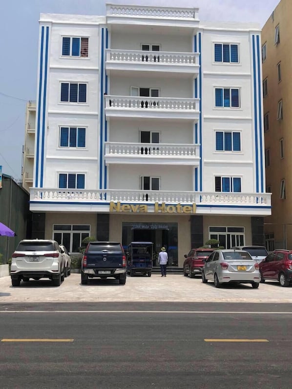 Façana frontal de l'allotjament