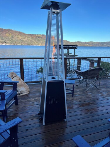  The LCpl Faver lake house sleeps 8 with a private beach and boat ramp