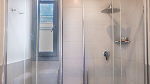 Apartment, City View | Bathroom