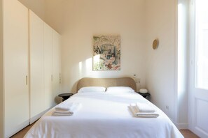 3 chambres, fer et planche à repasser, lit parapluie, Wi-Fi gratuit
