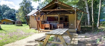 Glamping Tent in Tranquil Park