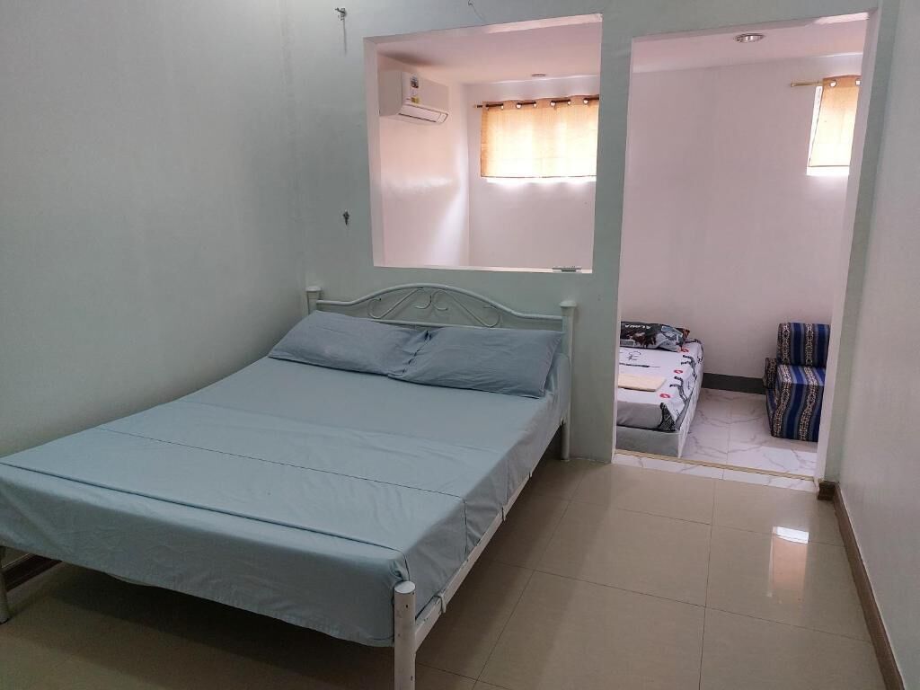 Suite monolocale Deluxe | Con stile personalizzato, una scrivania, Wi-Fi gratuito, lenzuola