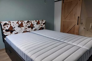 2 bedrooms, free WiFi - Comfortable holiday home with garden (Wierden)
