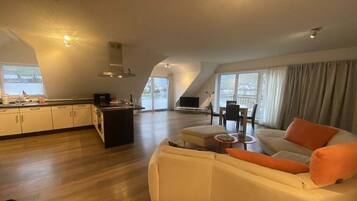 Smart TV, reproductor de DVD y estéreo