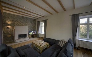 Smart-TV, peis og stereoanlegg