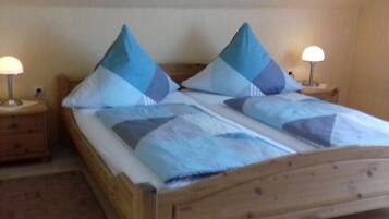 1 bedroom, internet, bed sheets