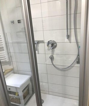 مناشف