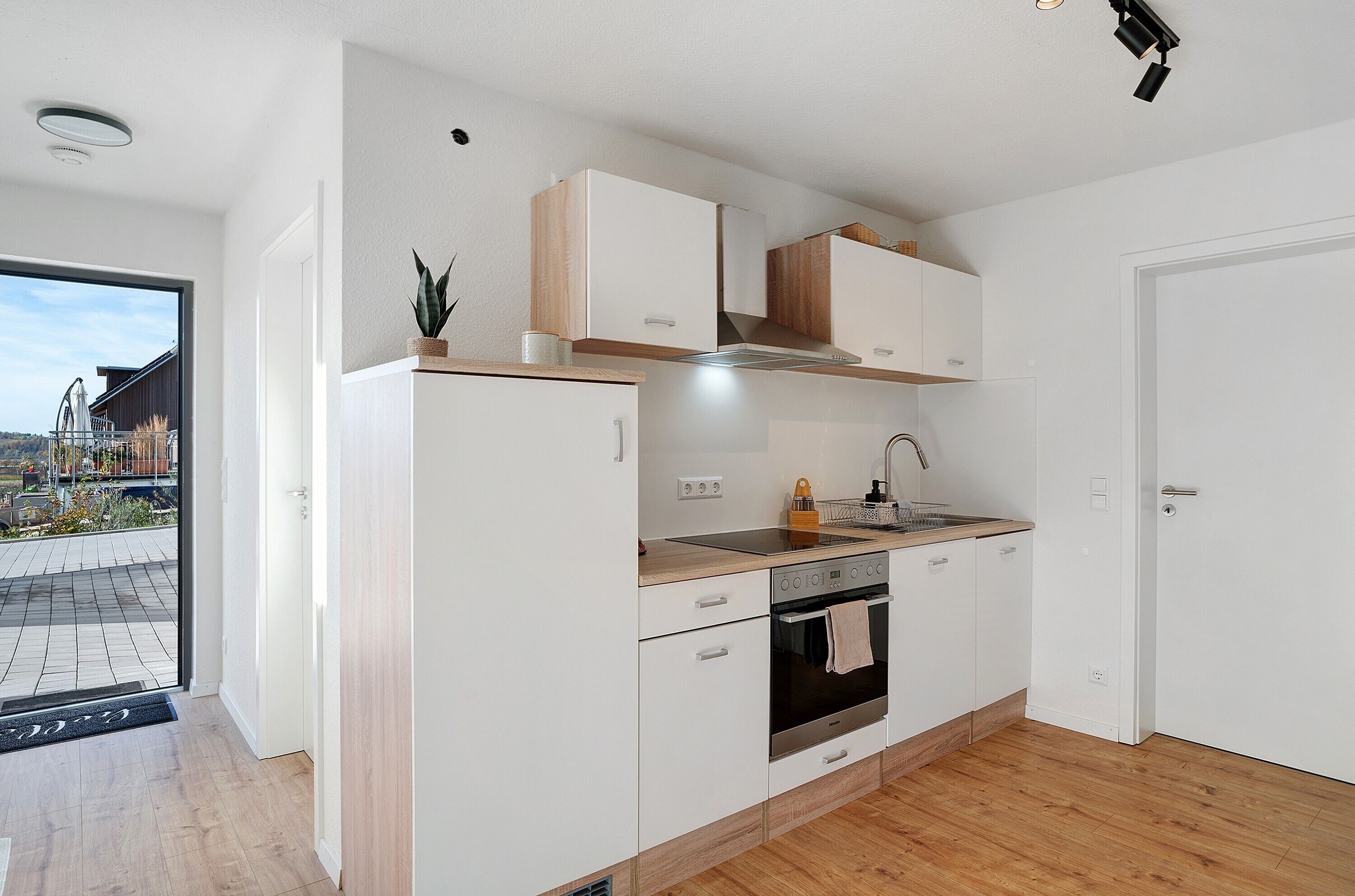 Kühlschrank, Ofen, Herdplatte, Geschirrspüler