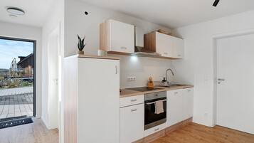 Kühlschrank, Ofen, Herdplatte, Geschirrspüler