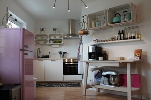 Kühlschrank, Ofen, Herdplatte, Geschirrspüler
