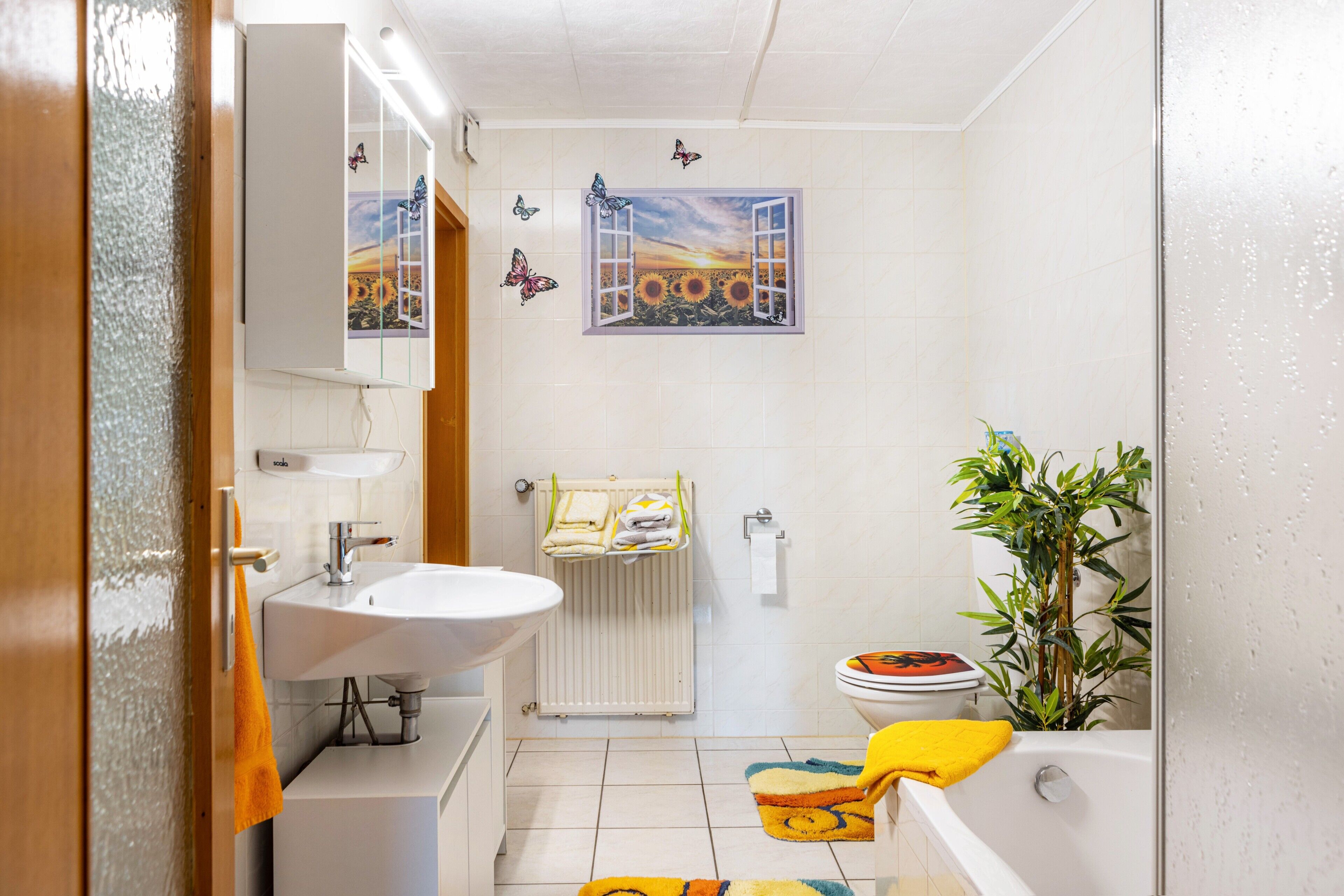 Een douche, een haardroger, handdoeken