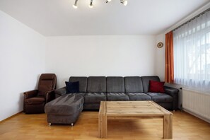 電視、壁爐、音響