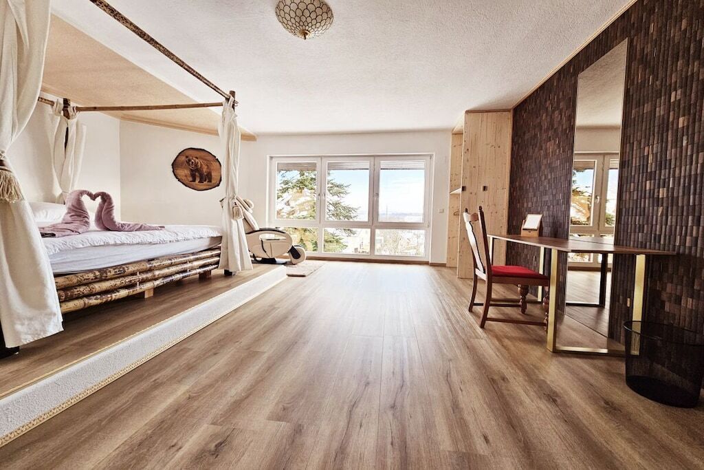 1 bedroom, iron/ironing board, free WiFi