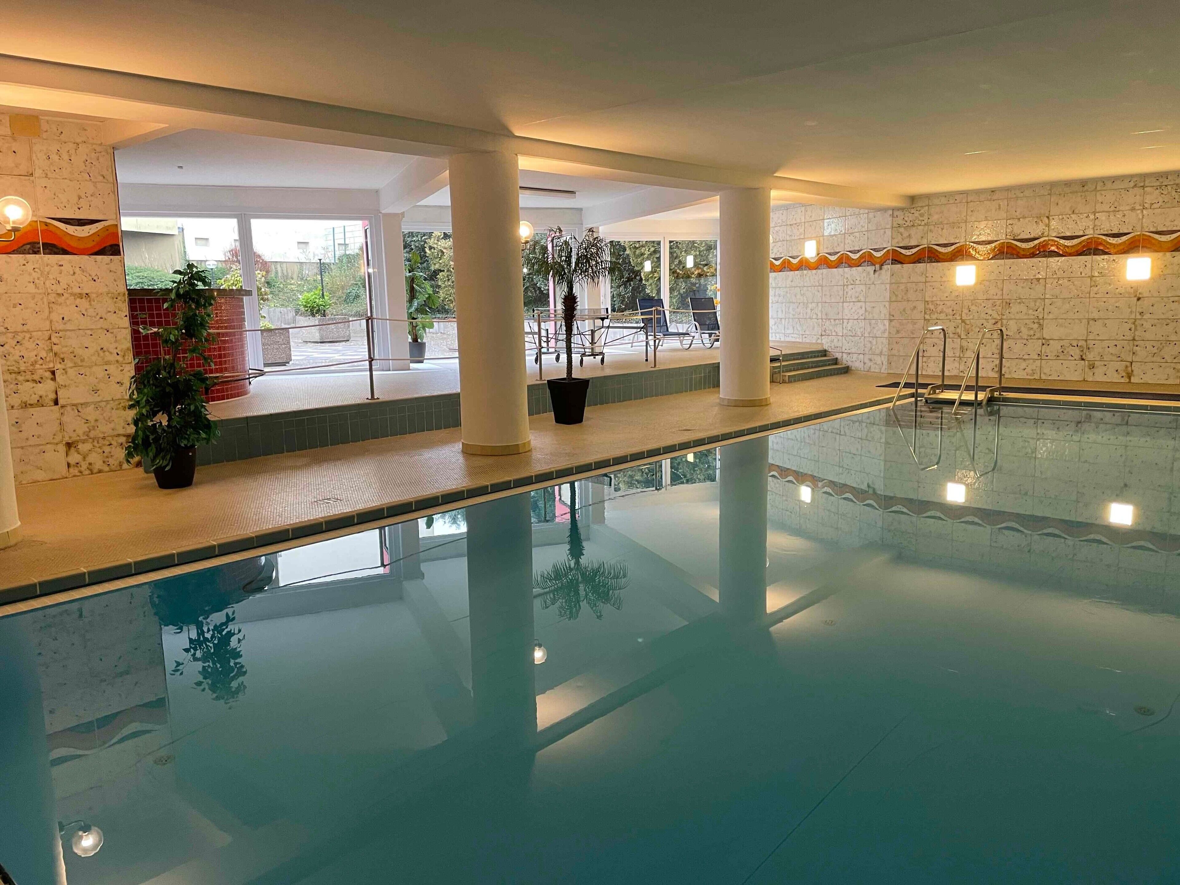 Innenpool, beheizter Pool