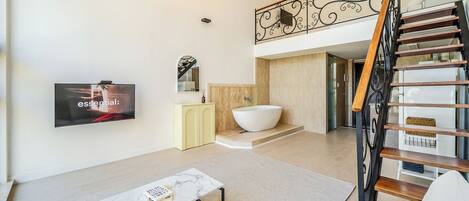 Basic Room, 1 Bedroom (B103(2F / European Whirlpool Tub))
