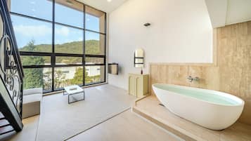 Habitación básica, 1 habitación (B103(2F / European Whirlpool Tub)) | 1 habitación y wifi gratis
