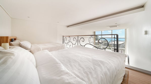 Quarto básico, 1 quarto (C103(Spa/Private BBQ)) | 1 quarto, Wi-Fi de cortesia