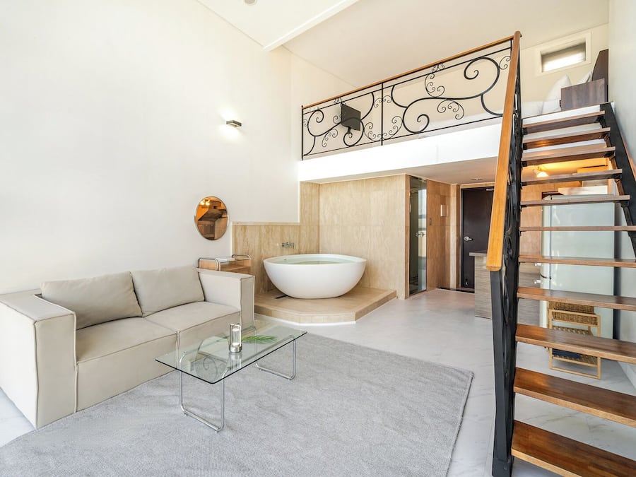 Basic Room, 1 Bedroom (A103(2F / European Whirlpool Tub)) | 1 bedroom, WiFi (free)