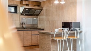 Habitación básica, 1 habitación (A102(Private BBQ)) | 1 habitación y wifi gratis