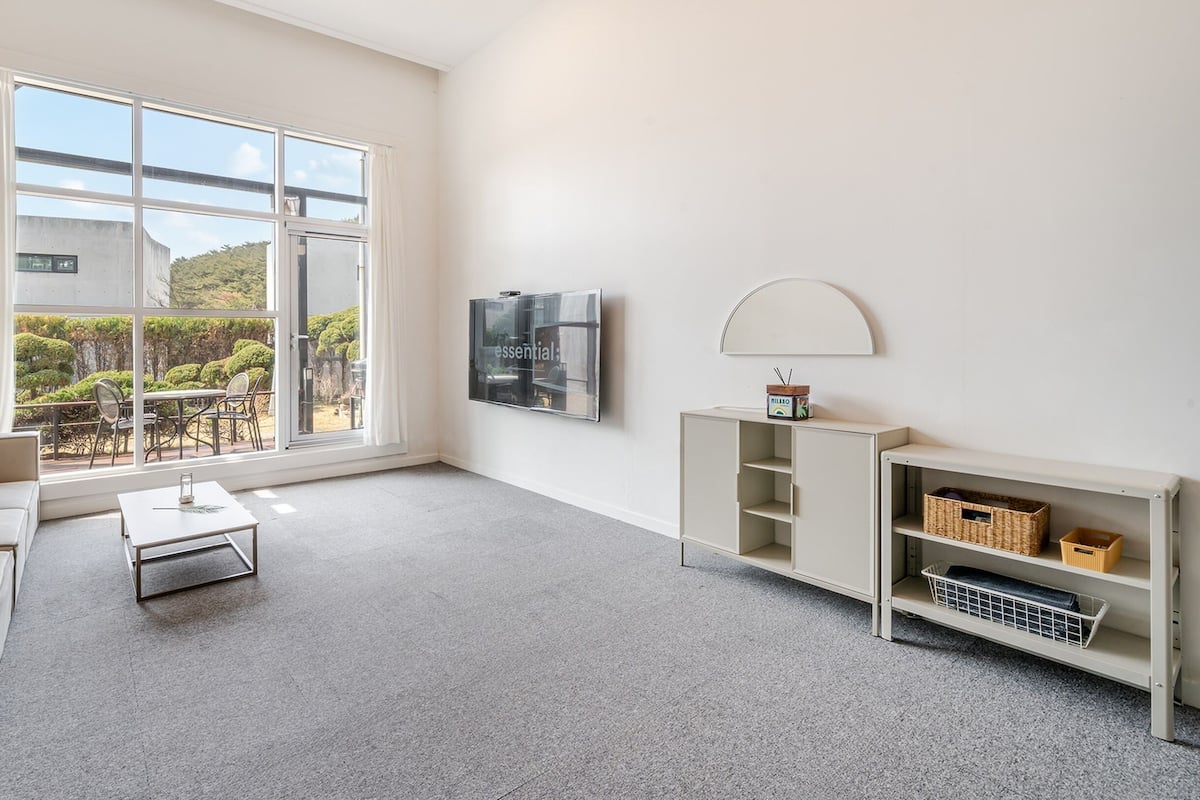 Basic Room, 1 Bedroom (C102(Private BBQ)) | 1 bedroom, free WiFi