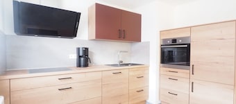 Casa de vacaciones 'Im Weindorf -4 Erw 2 Ki-' con vistas a la montaña, terraza privada y Wi-Fi