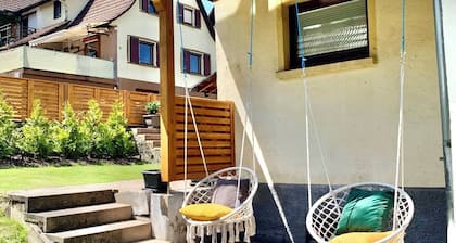 Ferienhaus 'Im Weindorf -4 Erw 2 Ki-' mit Bergblick, privater Terrasse und Wi-Fi