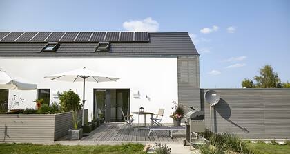 Studio 'Charmingsuite' avec terrasse privée, jardin partagé et Wi-Fi