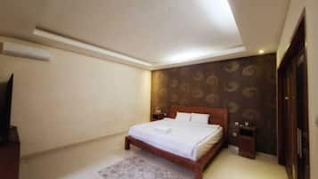 Villa, Balcony, Pool View | 1 bedroom, free WiFi