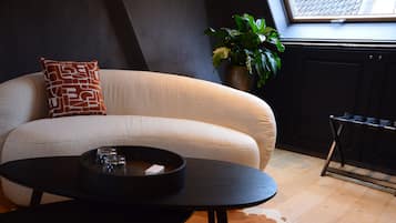 Deluxe Double Room, City View | 1 bedroom, free WiFi