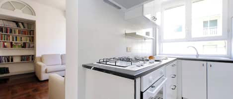 公寓 (2 Bedrooms) | 私人厨房 | 微波炉、烤箱、炉灶、意式浓缩咖啡机