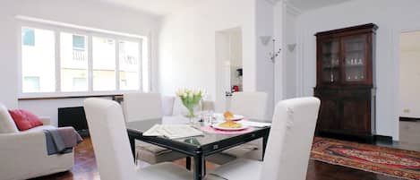 Apartment (2 Bedrooms) | Living area | TV