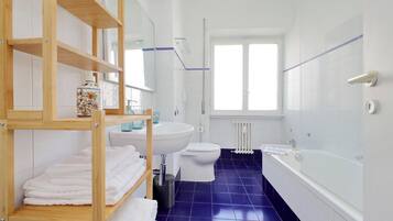 Apartment (2 Bedrooms) | Badezimmer | Bidet