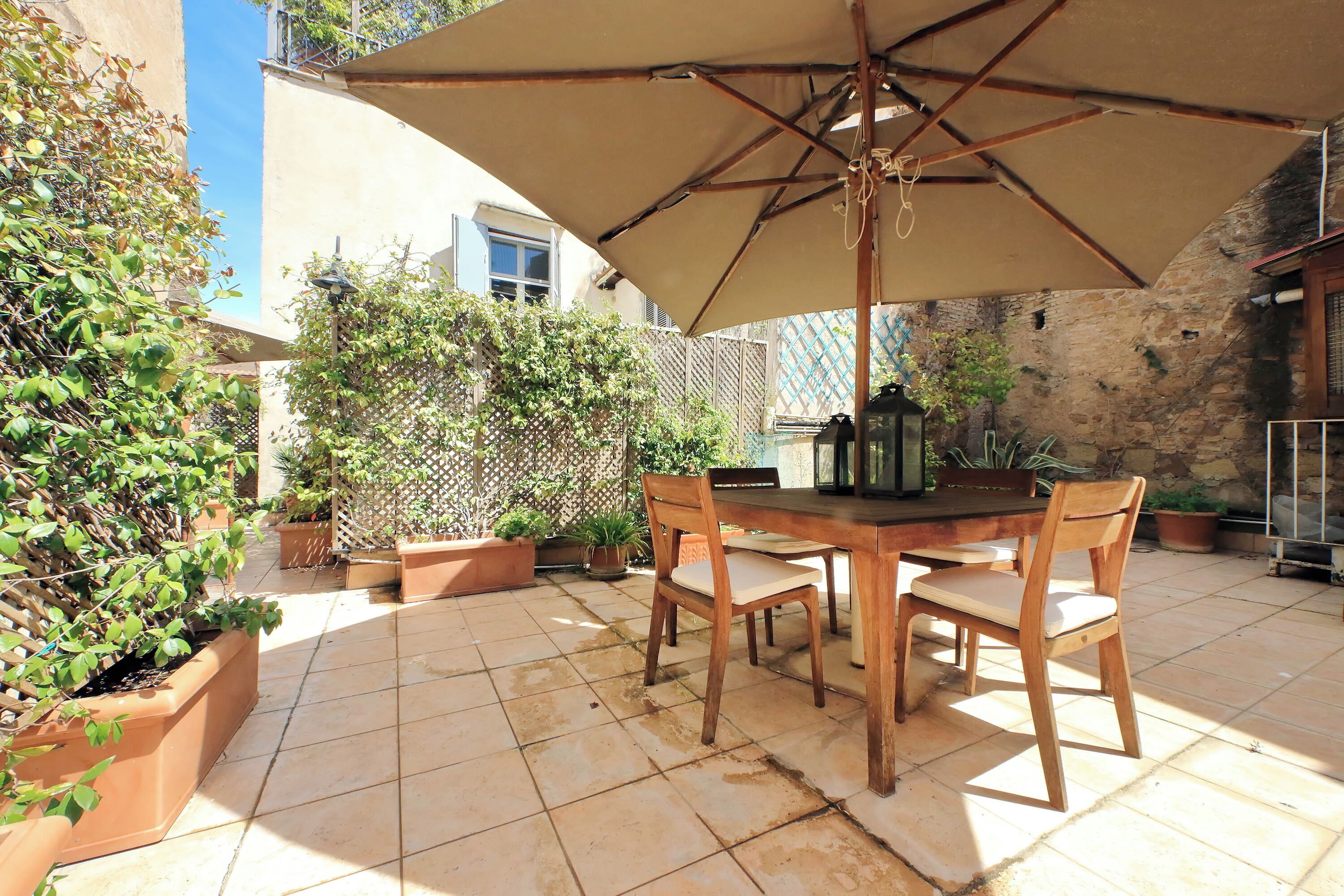 Apartment (1 Bedroom) | Terrace/patio