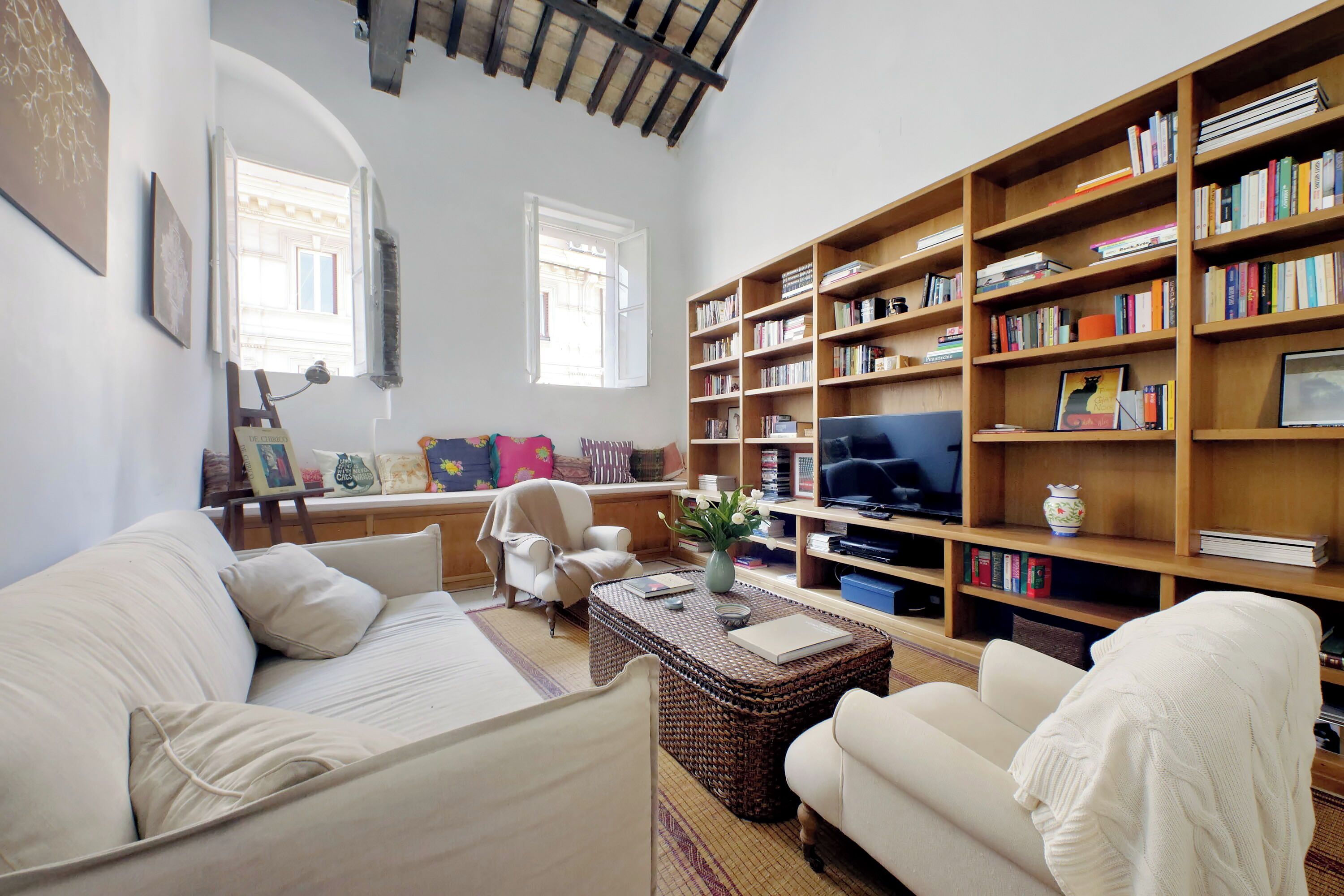 32-inch Smart TV with cable channels