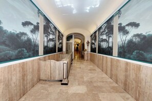 Exterior - On The Steps (Rome)