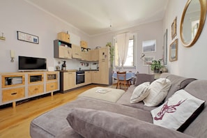 32-tommers smart-tv med kabelkanaler