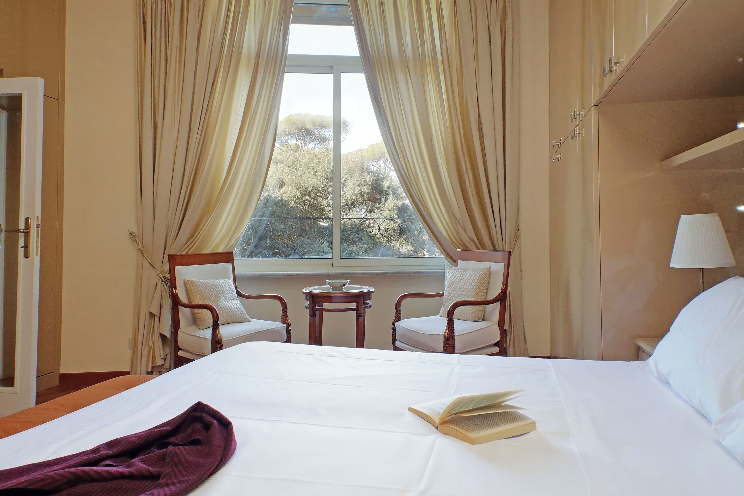 公寓 (2 Bedrooms) | 2 間臥室、熨斗/熨衣板、床單